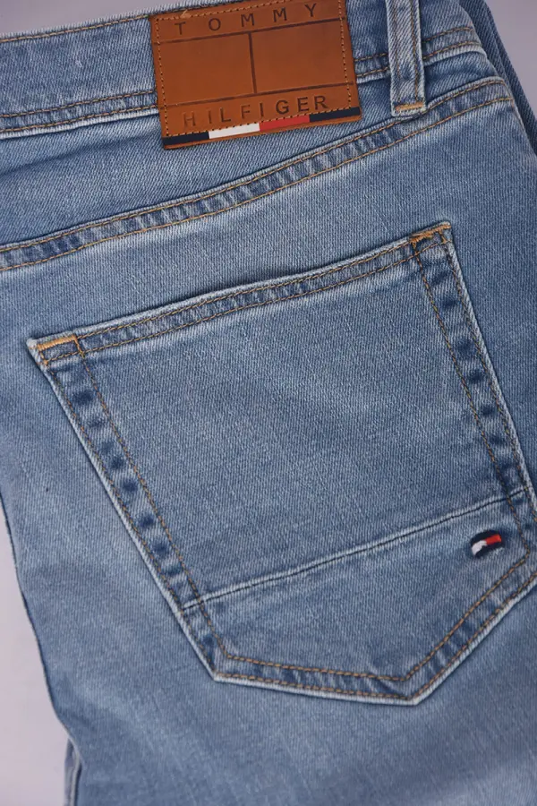 Jean Tommy Coupe Normal Ref-TH55150 ( Bleu clair )